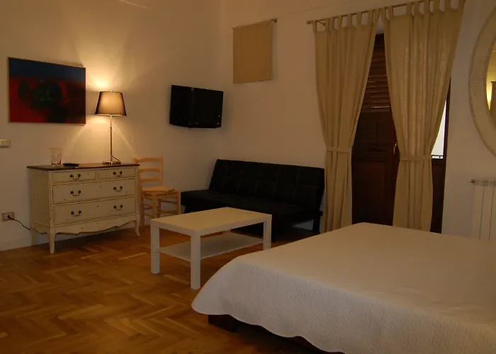 Bed & Breakfast Federico Secondo 4*